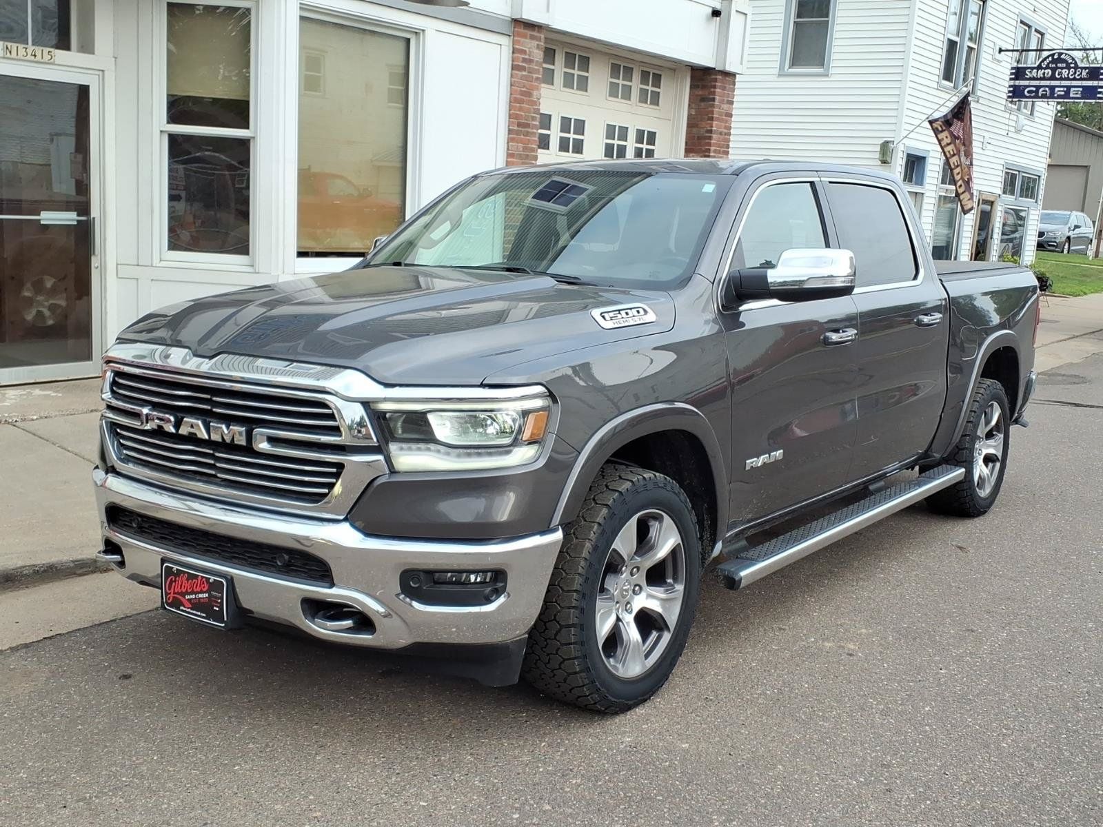 Used 2019 RAM 1500 Laramie AWD/4WD image 2