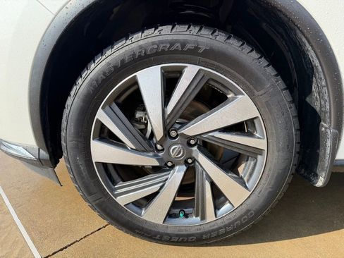 Used 2018 Nissan Murano Platinum image 9