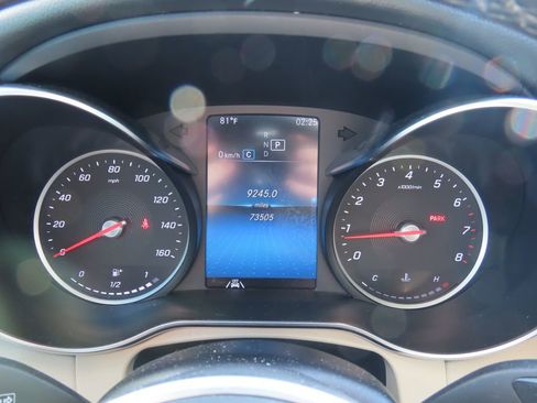 Used 2020 Mercedes-Benz GLC 300 4MATIC image 19