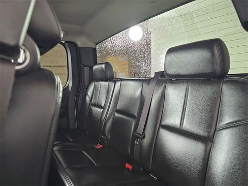 Used 2011 GMC Sierra 3500 SLT w/ SLT Convenience Package image 23