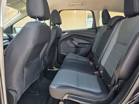 Used 2016 Ford Escape SE w/ SE Cold Weather Package AWD/4WD image 10