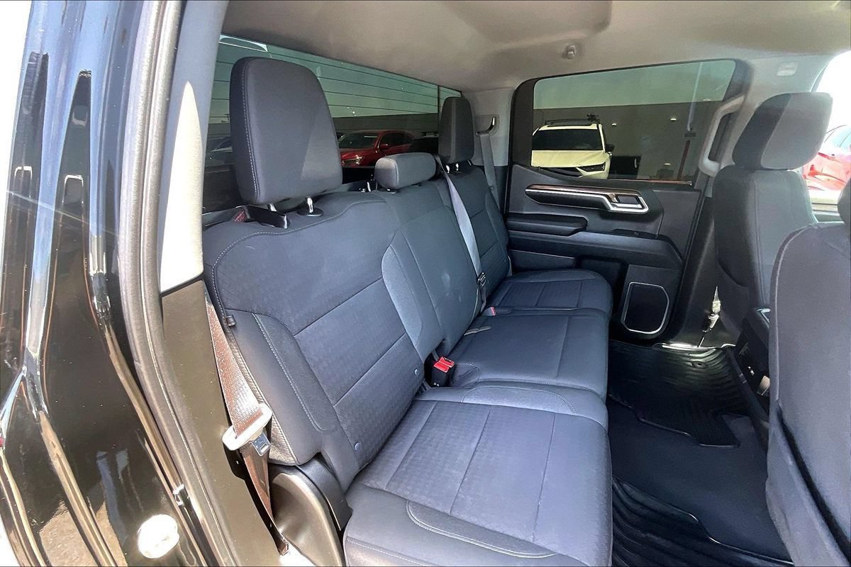 Used 2023 Chevrolet Silverado 1500 LT RWD image 15