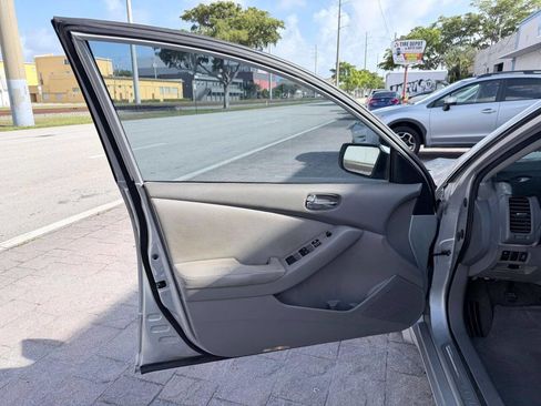 Used 2012 Nissan Altima 2.5 S w/ 20th Anniversary Pkg image 11