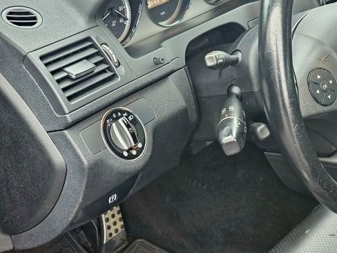 Used 2009 Mercedes-Benz C 300 4MATIC Sedan image 16