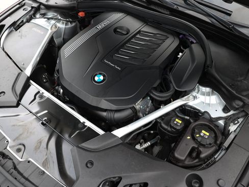 Used 2021 BMW 540i w/ Premium Package RWD image 61