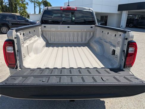 New 2026 GMC Canyon Elevation w/ Convenience Package image 13