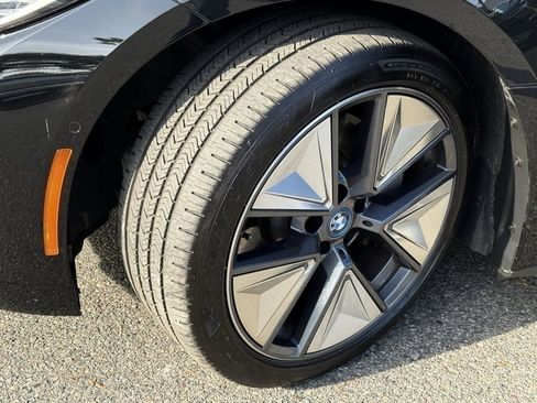 Certified 2023 BMW i4 eDrive35 w/ Premium Package image 6