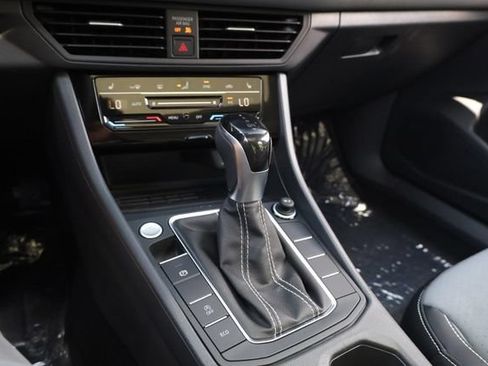 New 2026 Volkswagen Jetta SE FWD image 14