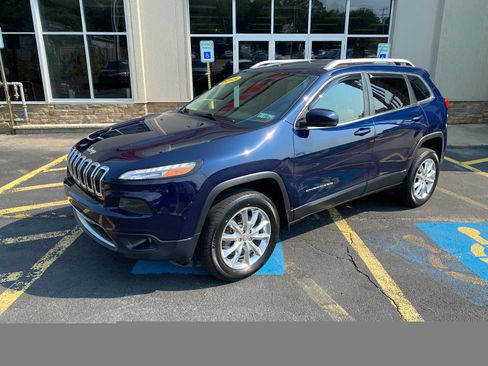 Used 2015 Jeep Cherokee Limited AWD/4WD image 2