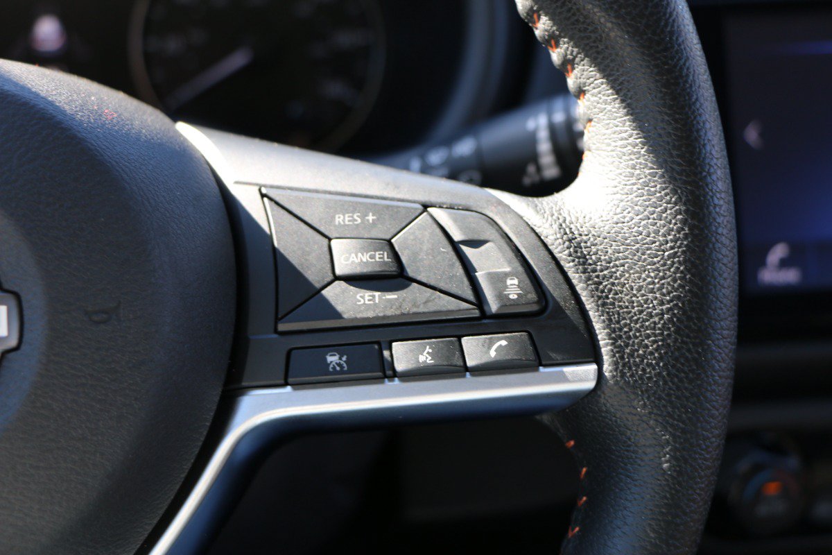 Used 2022 Nissan Kicks SR w/ Interior Electronics Package FWD image 20