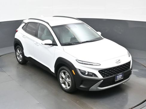 Used 2023 Hyundai Kona SEL w/ Cargo Package AWD/4WD image 39