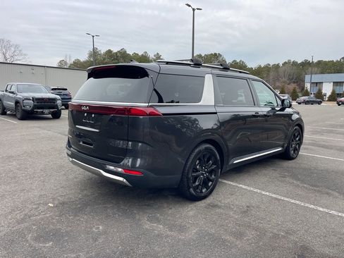 Certified 2024 Kia Carnival SX Prestige image 5