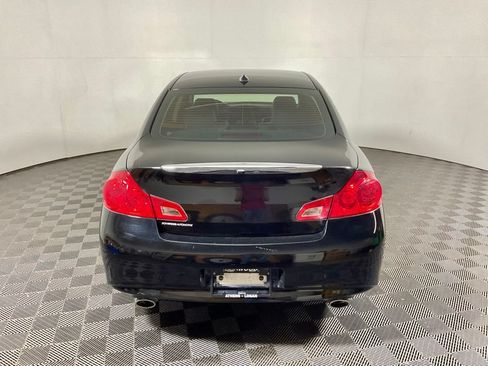 Used 2013 INFINITI G37 Journey RWD image 11