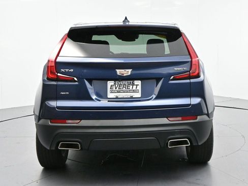 Used 2021 Cadillac XT4 Luxury w/ Cold Weather Package AWD/4WD image 6