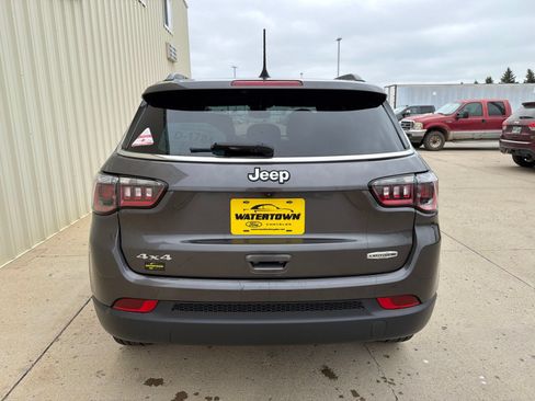 Used 2023 Jeep Compass Latitude w/ Sun and Sound Group AWD/4WD image 6