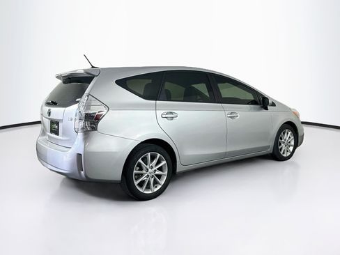 Used 2014 Toyota Prius V Five FWD image 9