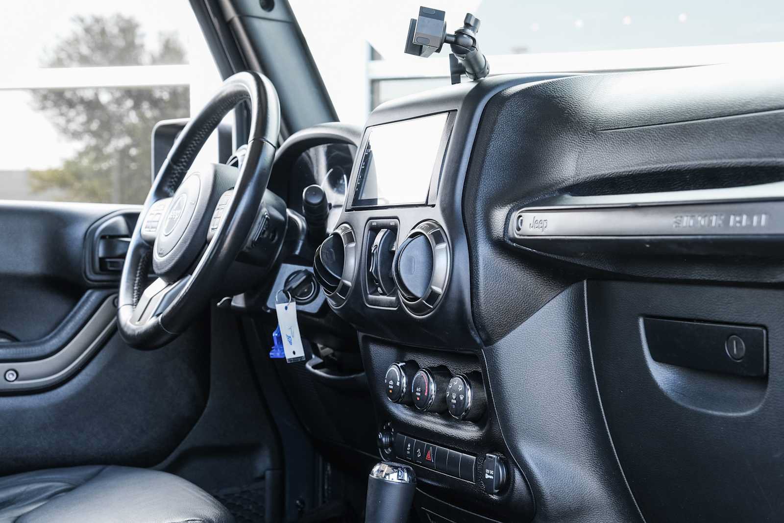 Used 2018 Jeep Wrangler Unlimited Sport AWD/4WD image 21