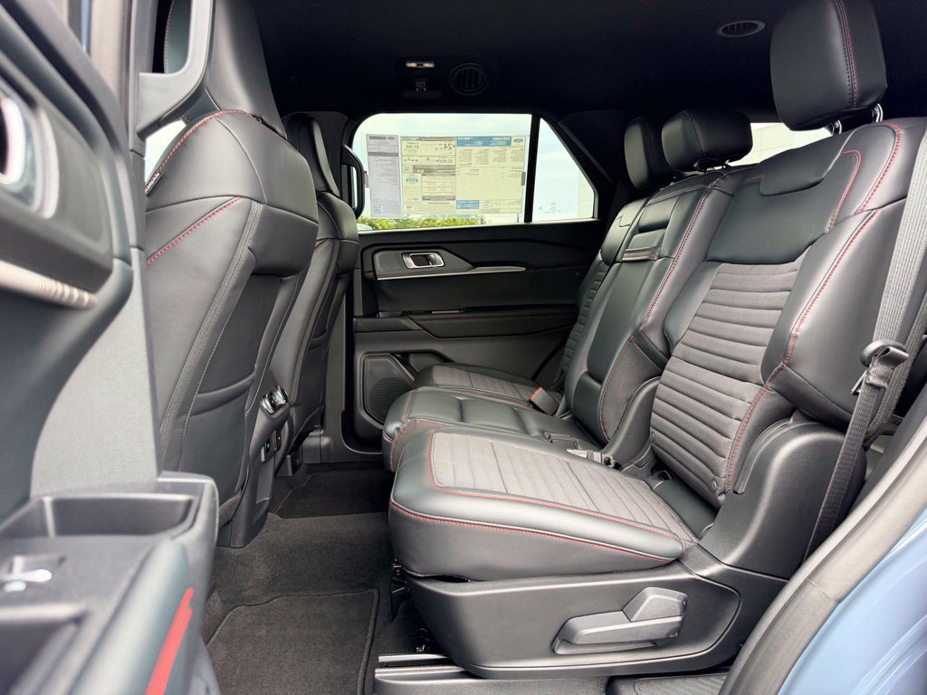 New 2026 Ford Explorer ST-Line RWD image 10