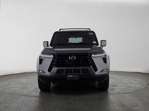 Certified 2024 Lexus GX 550 w/ Accessory Package (Z1) AWD/4WD image 8