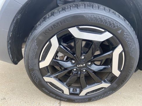 Used 2025 Kia Telluride S FWD image 26