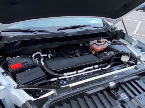 Certified 2025 Chevrolet Silverado 1500 Custom image 26