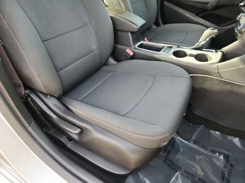 Used 2017 Chevrolet Cruze LS image 23