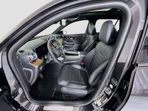 Certified 2026 Mercedes-Benz GLC 300 image 19