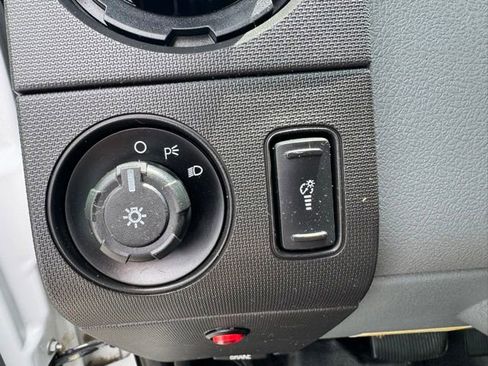 Used 2013 Ford F250 2WD Regular Cab Super Duty image 21