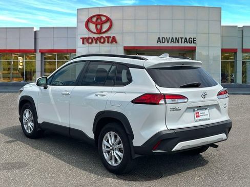 Used 2023 Toyota Corolla Cross LE w/ Moonroof Package AWD/4WD image 10