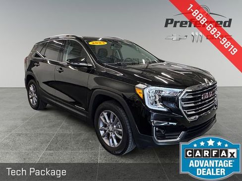Used 2023 GMC Terrain SLT w/ Infotainment Package II image 1
