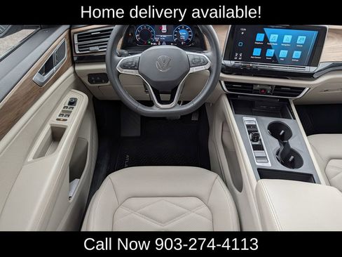 Used 2024 Volkswagen Atlas SE image 11