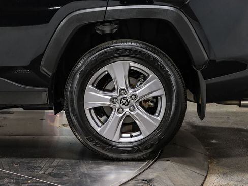 Certified 2025 Toyota RAV4 XLE AWD/4WD image 7
