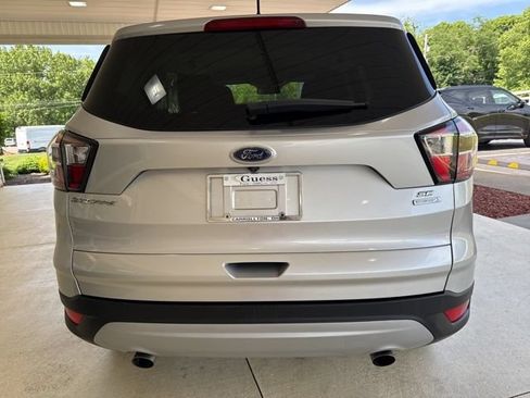 Used 2017 Ford Escape SE FWD image 9