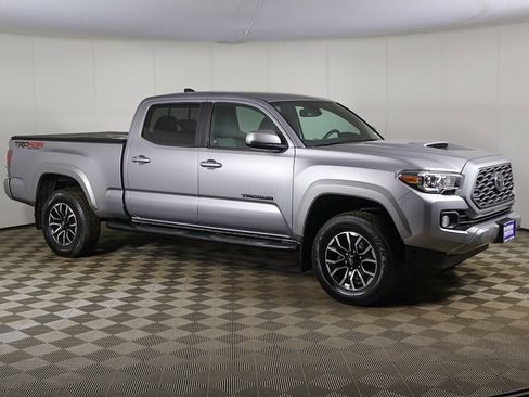 Used 2021 Toyota Tacoma TRD Sport image 2