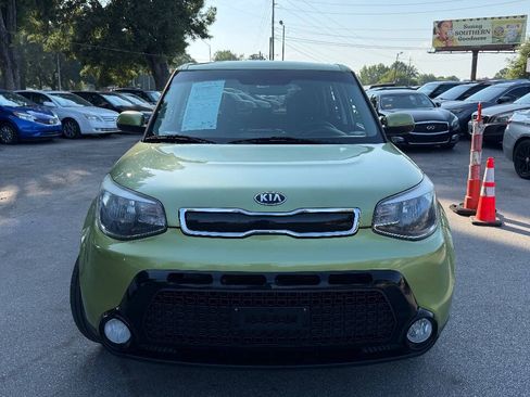 Used 2016 Kia Soul + FWD image 2