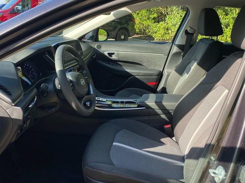 Used 2022 Hyundai Sonata SE FWD image 11