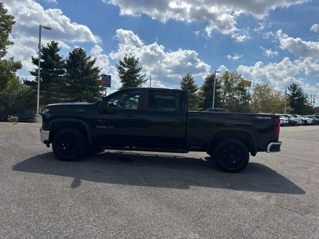 Used 2022 Chevrolet Silverado 2500 LT w/ Convenience Package AWD/4WD image 8