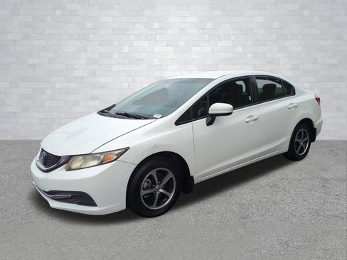 Used 2015 Honda Civic SE image 9