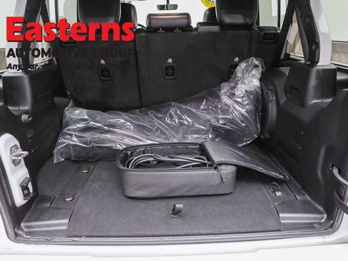 Used 2022 Jeep Wrangler Unlimited Sahara image 9