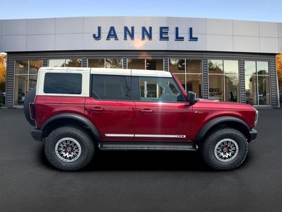 New 2026 Ford Bronco Outer Banks w/ Sasquatch Package