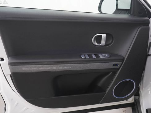 Used 2023 Hyundai Ioniq 5 Limited AWD/4WD image 19