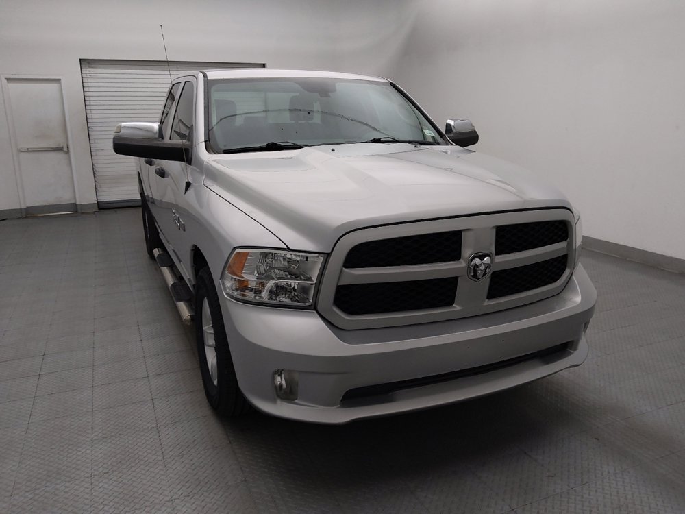 Used 2017 RAM 1500 Express RWD image 14