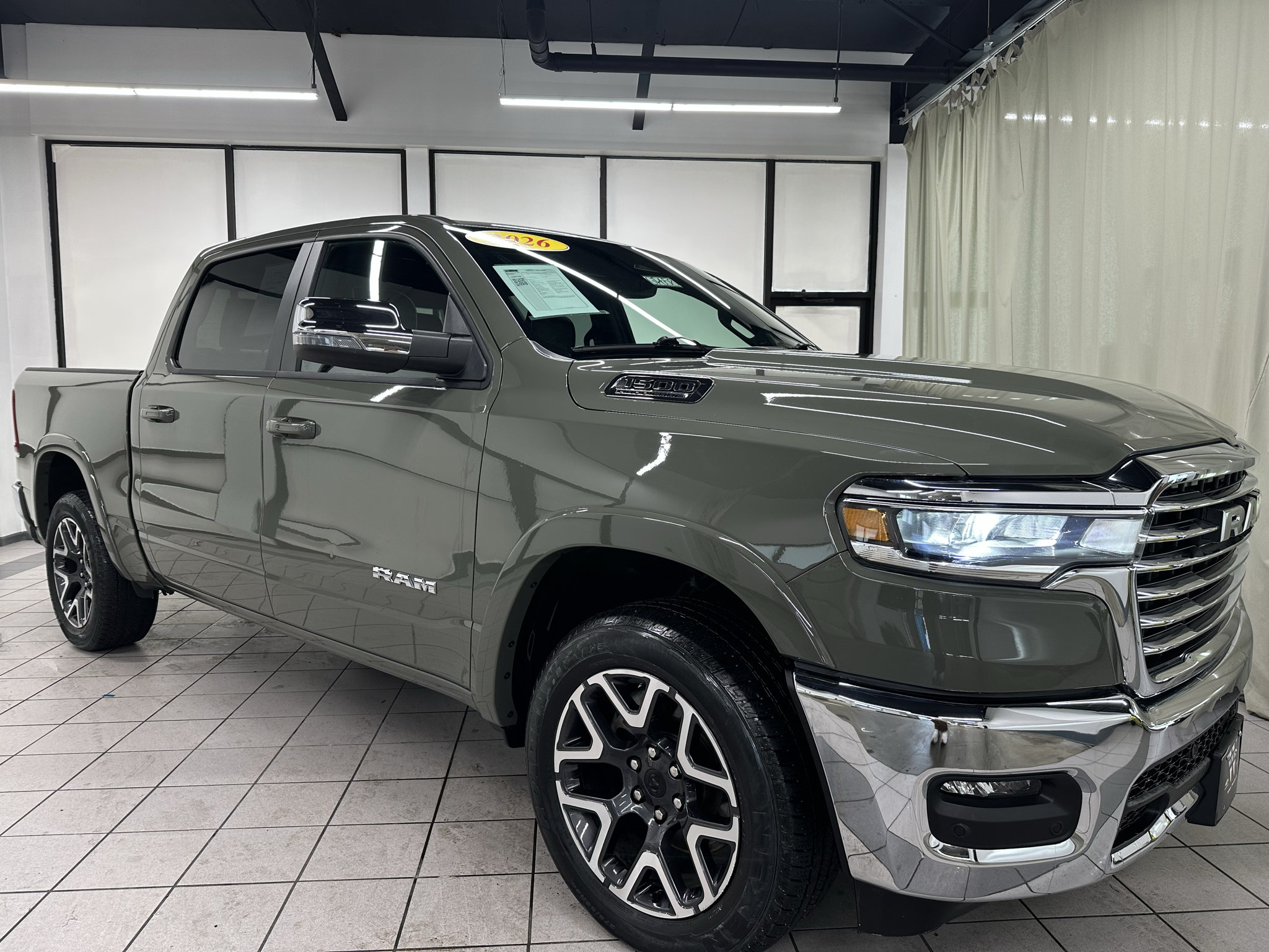 Used 2026 RAM 1500 Laramie AWD/4WD image 2