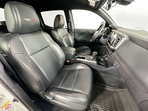 Used 2018 Toyota Tacoma TRD Pro image 26