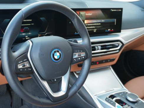 Certified 2023 BMW i4 eDrive40 w/ Premium Package image 10