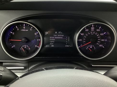 Used 2023 Kia Carnival LX image 31