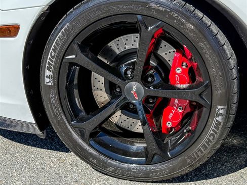 Used 2013 Chevrolet Corvette Grand Sport w/ 3LT Preferred Equipment Group image 25