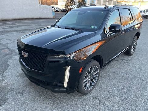 Used 2023 Cadillac Escalade Sport w/ Touring Package image 10