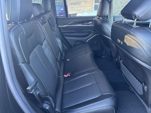 New 2026 Jeep Grand Cherokee Limited image 10