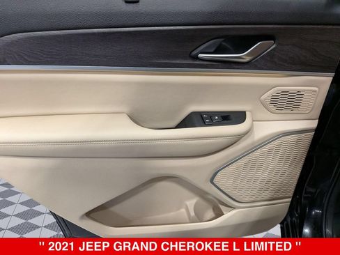 Used 2021 Jeep Grand Cherokee L Limited w/ Luxury Tech Group II AWD/4WD image 30